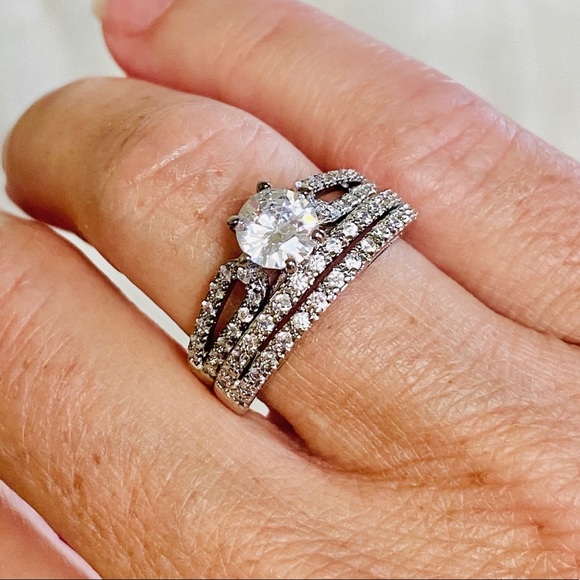 925 Sterling Silver CZ Two Piece Bridal Ring Set - Picture 4 of 10